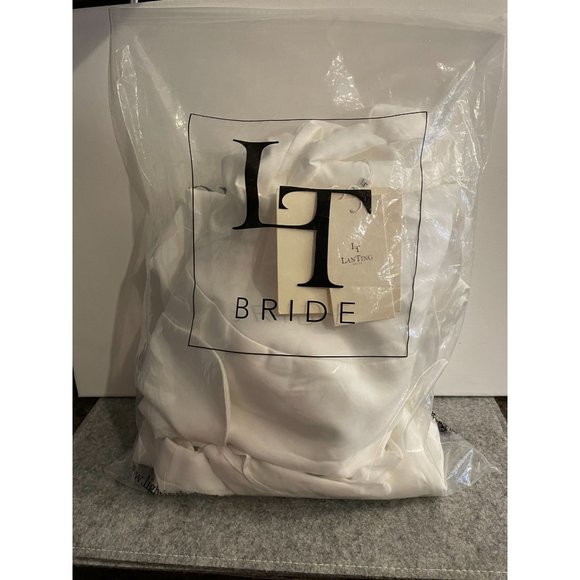 New/ Still in Package With Tags. Beautiful Pantsuit Cream and Flowy Size 14 - Picture 10 of 11